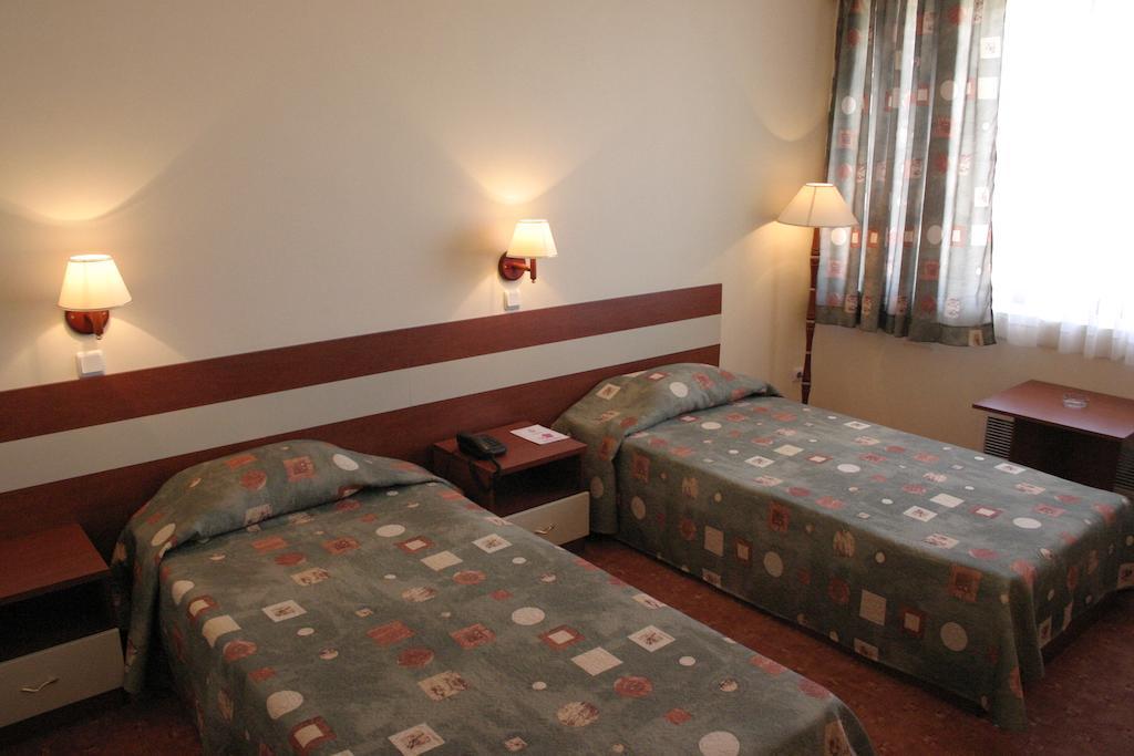Hotel Bulgaria Dobrich Room photo